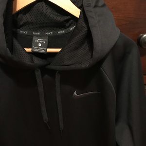 Men’s dri-fit Nike hoodie!